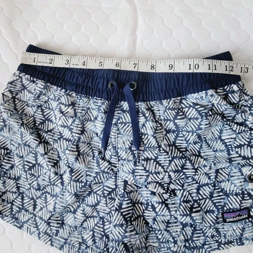 PATAGONIA Girls Batik COSTA RICA BAGGIES Swim shorts Unlined Size L